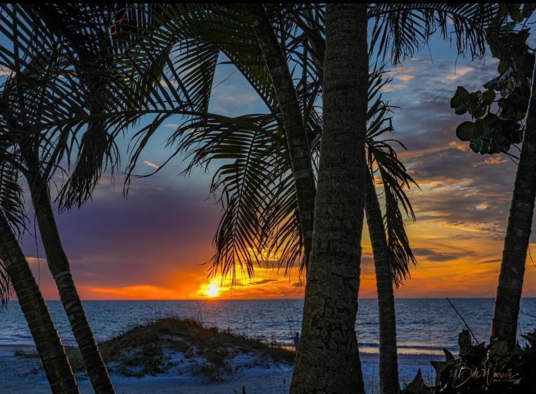 Guest Suite - Waterfront -Pool & Hot Tub- Walk To Beach Clearwater Beach Exteriör bild