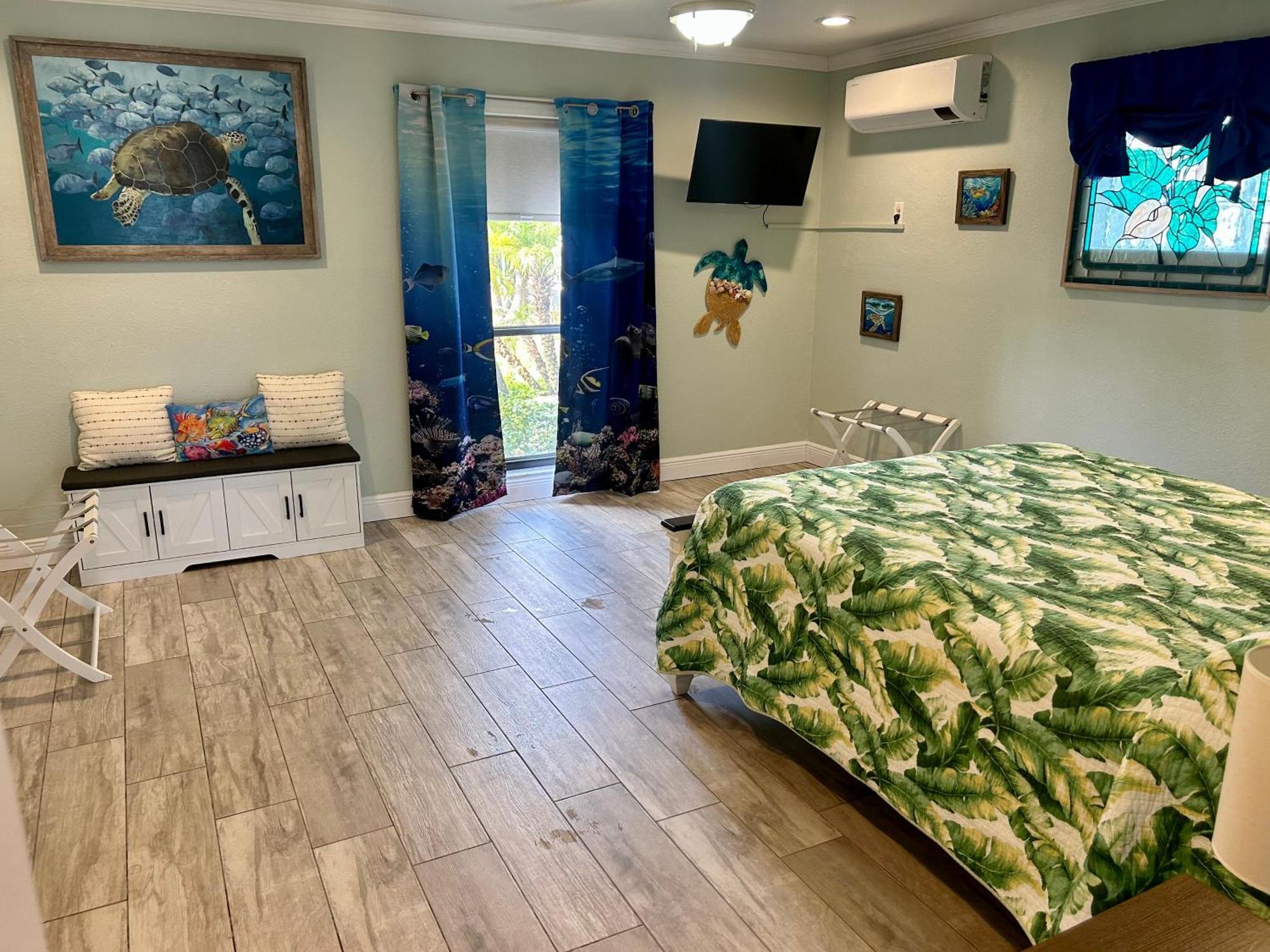 Guest Suite - Waterfront -Pool & Hot Tub- Walk To Beach Clearwater Beach Exteriör bild