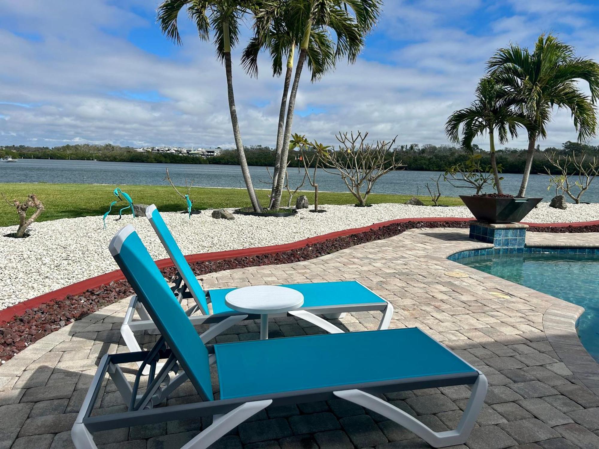 Guest Suite - Waterfront -Pool & Hot Tub- Walk To Beach Clearwater Beach Exteriör bild